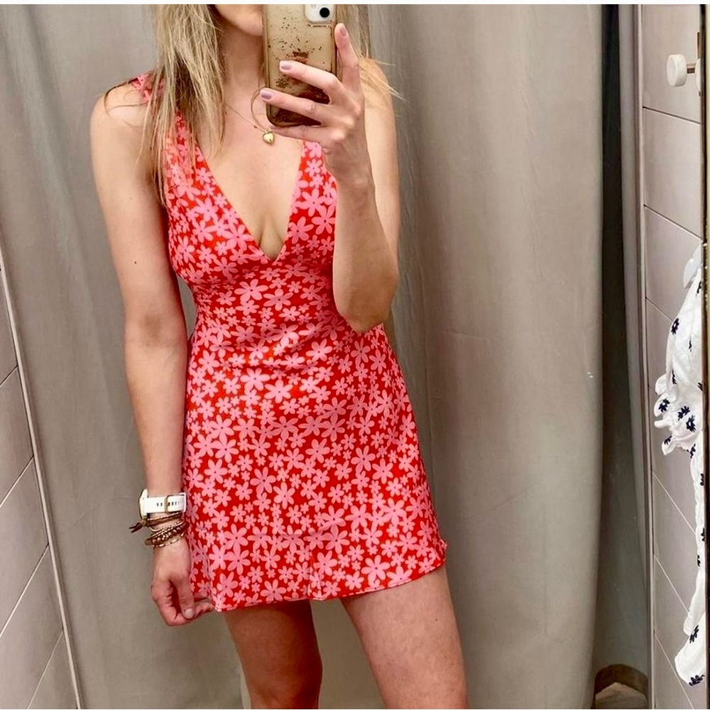 Cotton Candy LA NWT Red Floral Print Mini Dress